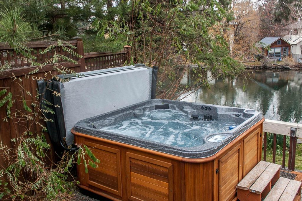 Hot Tub over looking the river